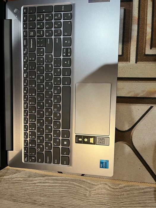Продам Ноутбук LENOVO