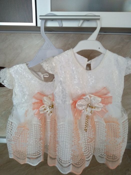 Роклички за близначки 80 размер