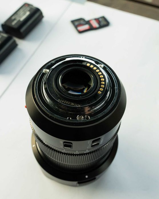 Panasonic Body GH6, 3 baterii