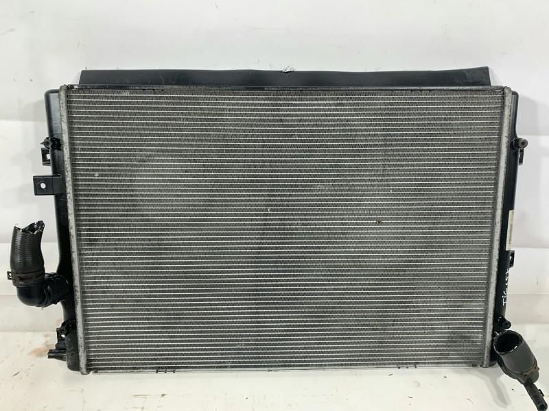 Radiator apa Volkswagen Tiguan 5N0121253M 2.0 tdi cutie viteze manuala