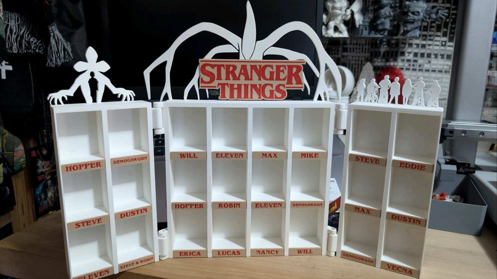 Stranger Things - Поставка/Кутия за фигурки