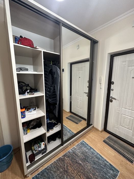 Шкаф купе продам срочно