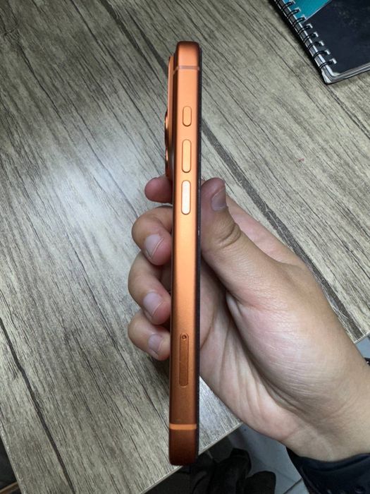 Iphone 17 Pro Orange