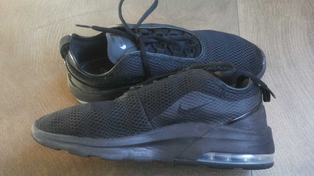 NIKE AIR MAX MOTION 2 Shoes размер EUR 43 мъжки маратонки 407-14-S