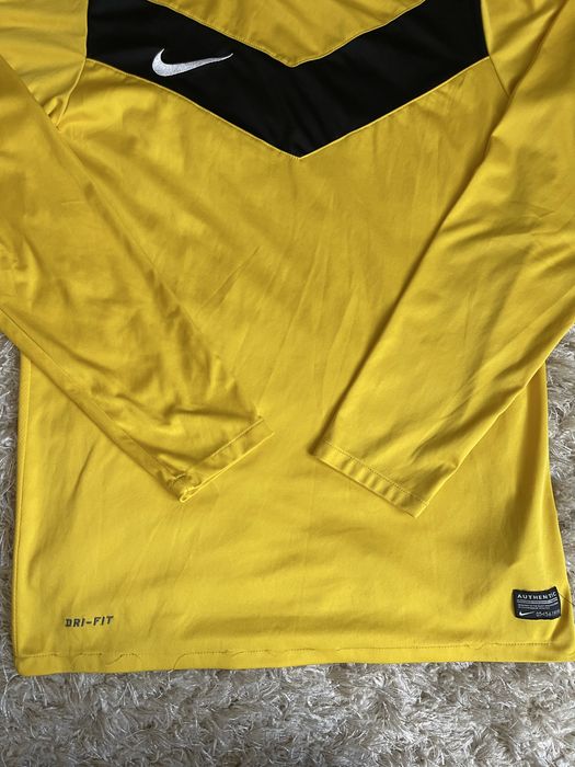 Bluza Nike in stare buna