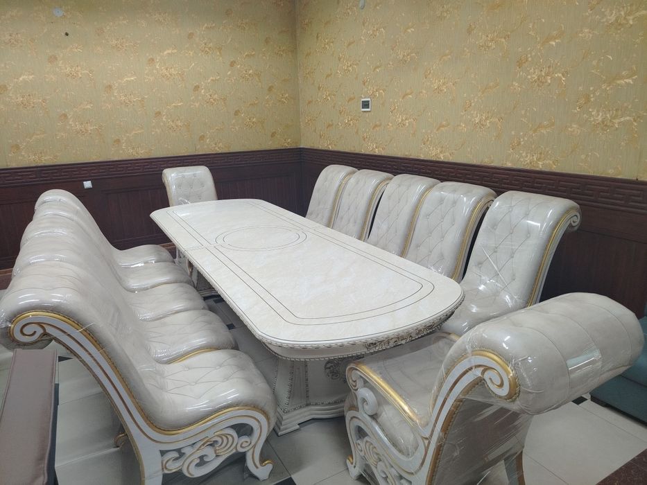 Стол стул гостиница