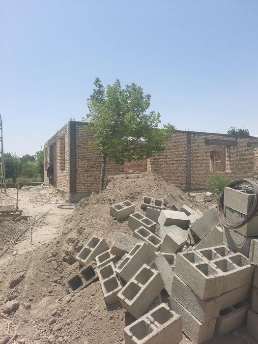 Ховли   сотилади