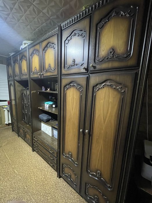 Продается шкаф в гостиную