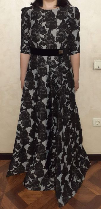 Продам платье , размер S