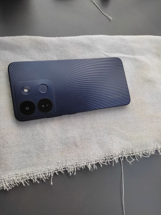 Смартфон -Infinix Smart 7 HD