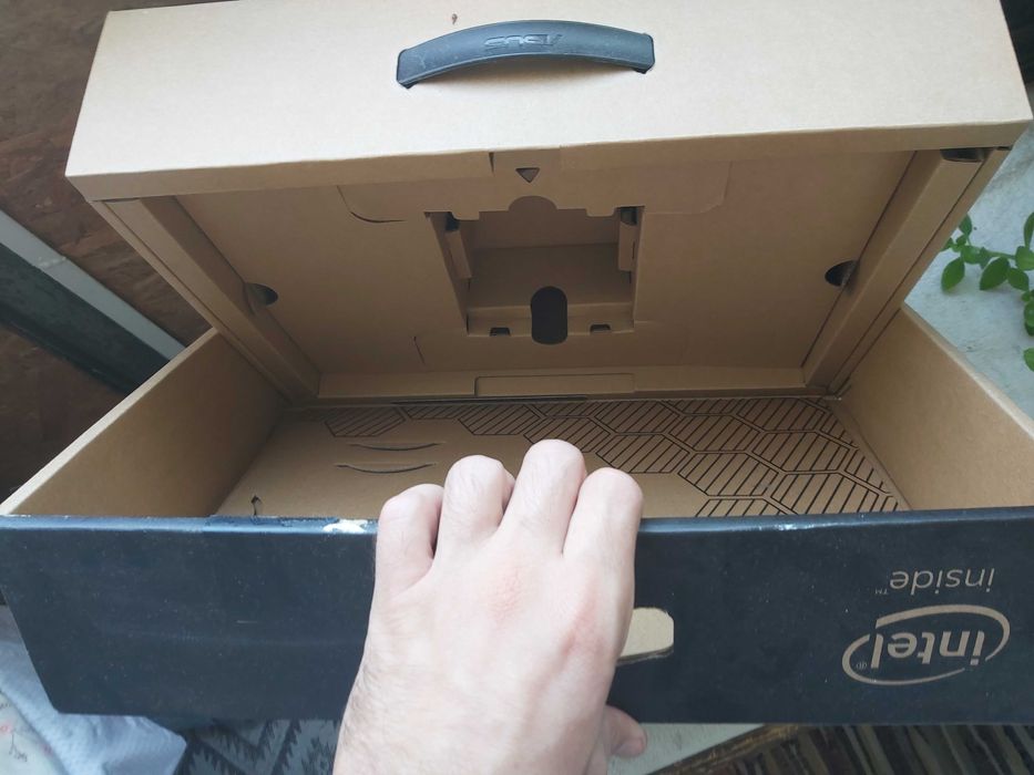 Cutie de carton /ambalaj gol tip geanta Asus Tuf Gaming