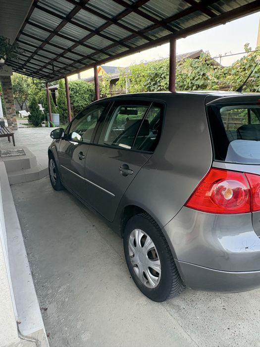 Volkswagen Golf V