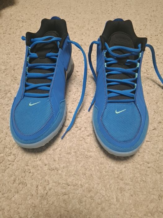Маратонки Nike LeBron Witness 9