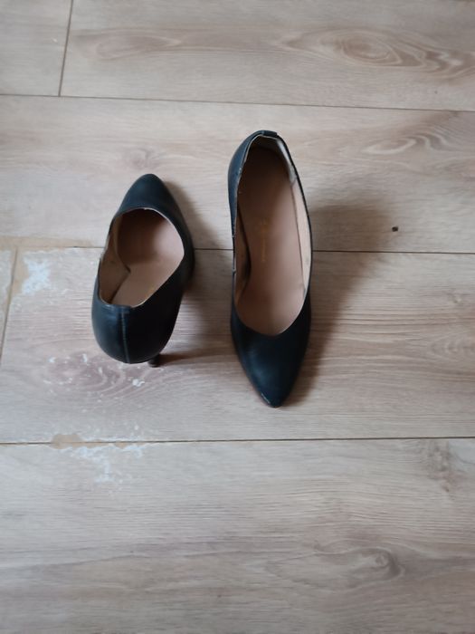 Pantofi negri din piele