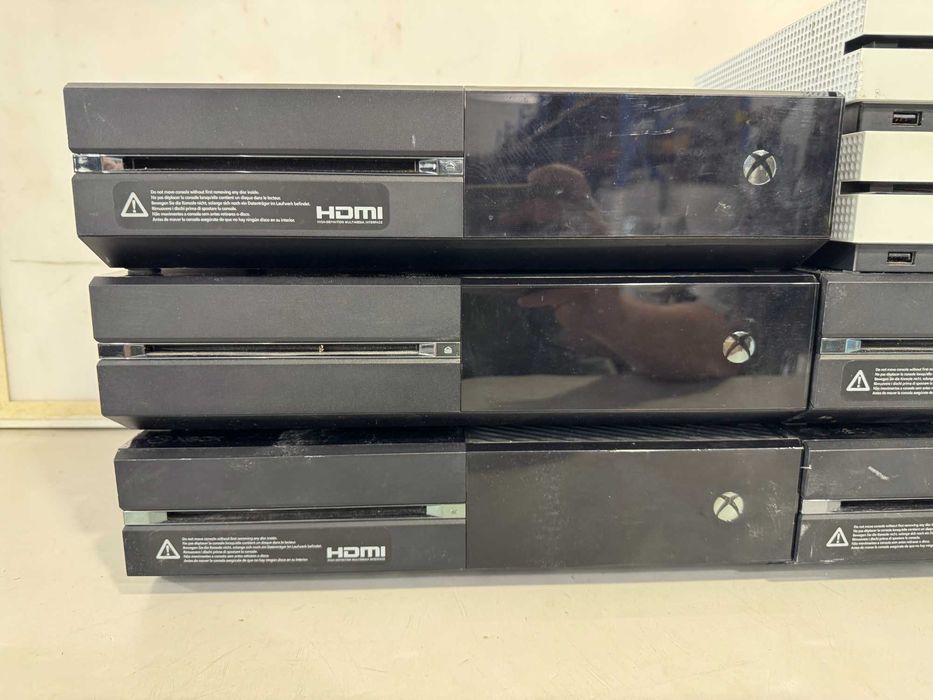 Конзола / ли - Xbox One S, One / Лот 2