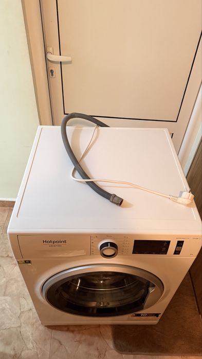 Пералня Hotpoint-ARISTON