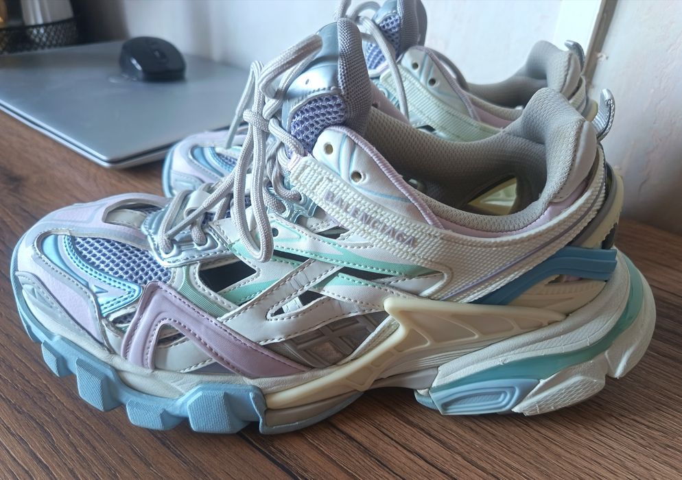 Balenciaga track 2
