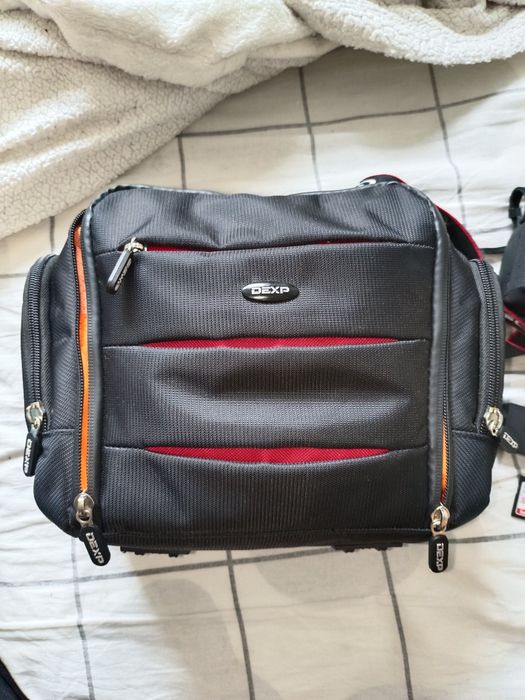 Фотоаппарат canon 2000D