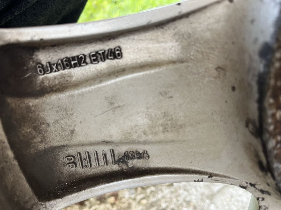 Алуминиеви джанти със зимни гуми за Мерцедес Б200 СДИ, дизел, автомат