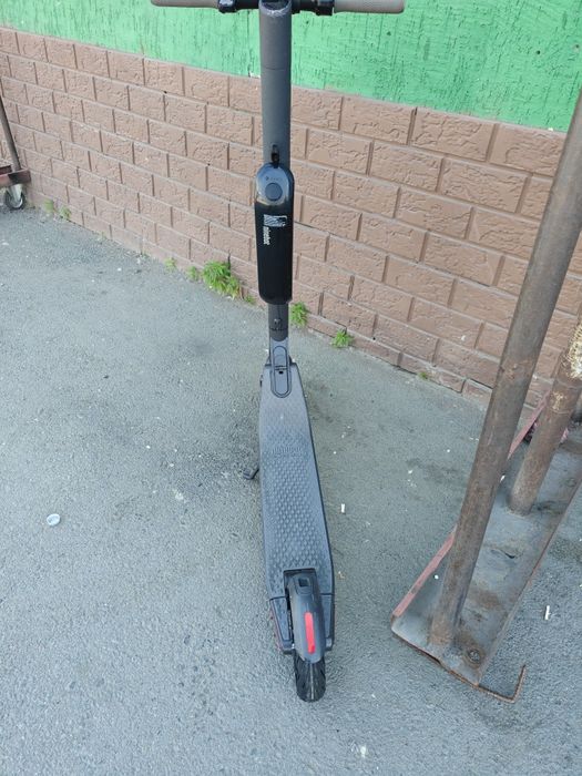 Продам электросамокат Ninebot by Segway