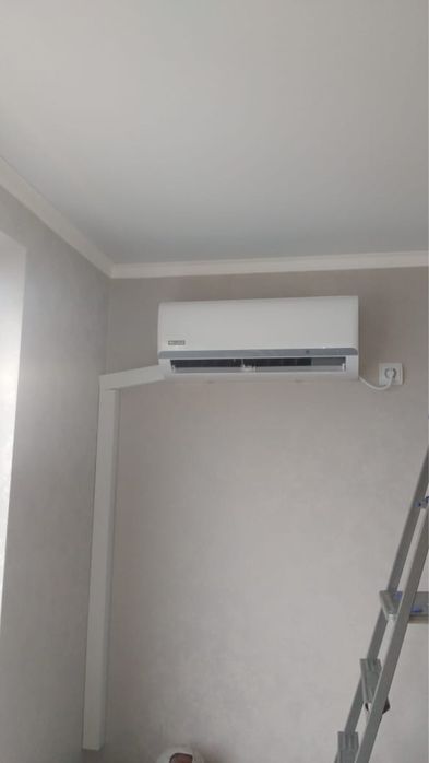 Установка кондиционеров.