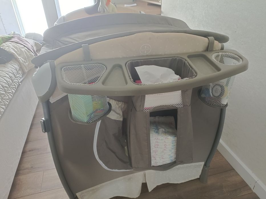 Продаю манеж-кровать