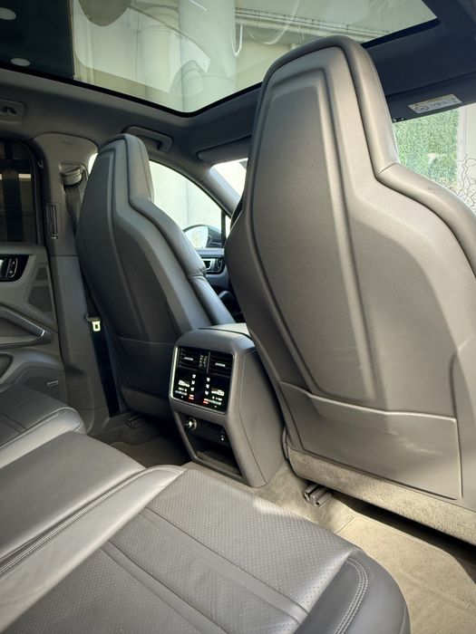 Porsche Cayenne Coupe Hybrid 3.0i Full Option! Garantie 12 Luni!