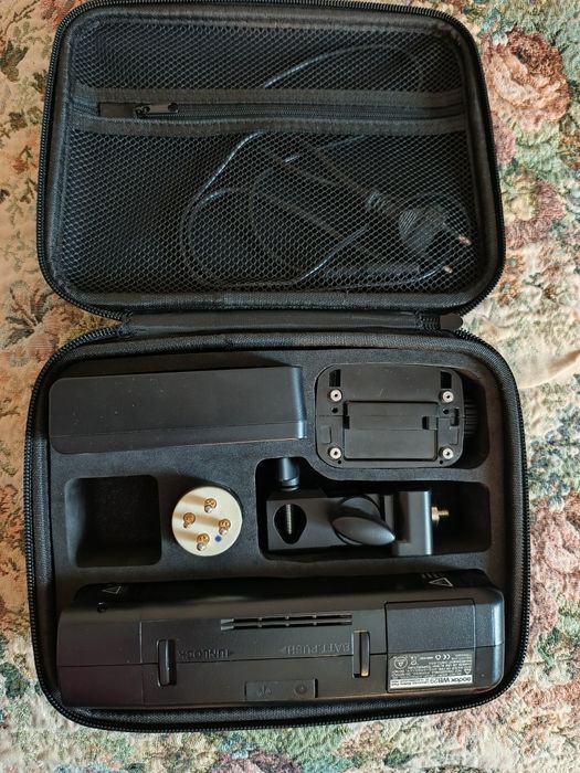 Blitz profesional Godox ad 200