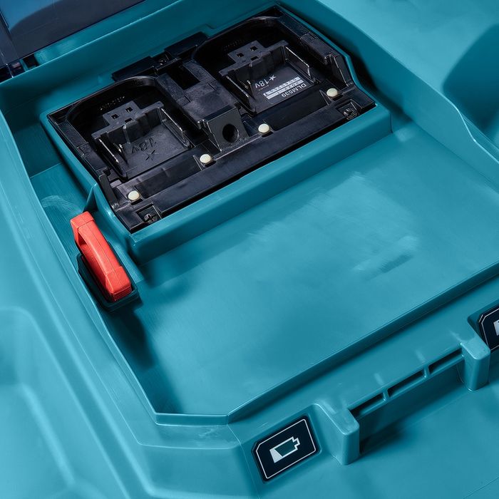 Аккумуляторная газонокосилка Makita DLM539Z