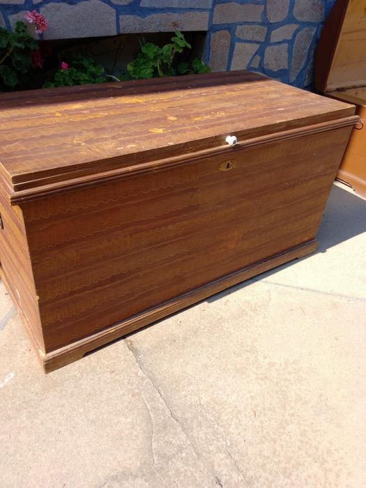 Продавам 2бр стари автентични ракли.