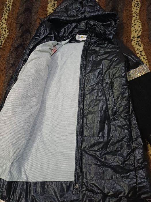 Куртки на девочку