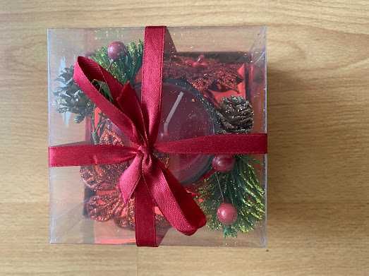 Коледна украса - свещник, венче