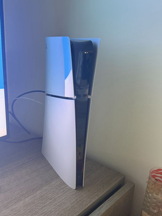 Playstation 5 statie incarcare manete FC26