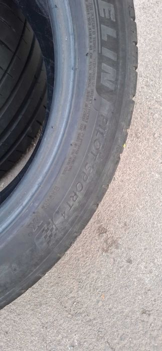 2бр. 225/45/17 Michelin 6mm грайфер, дот 20г. Безплатен монтаж