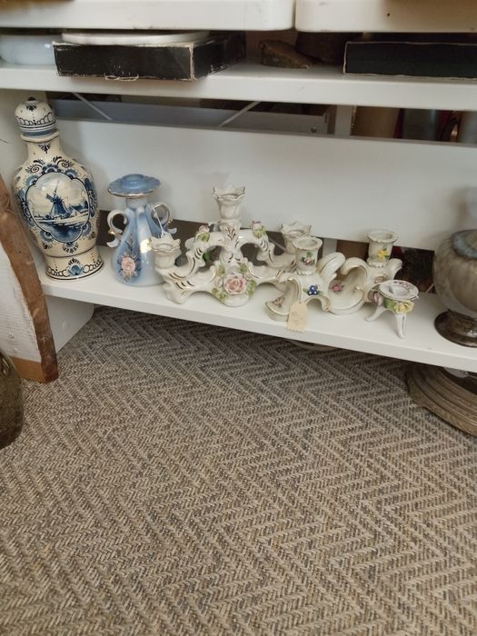 Порцеланов свещник