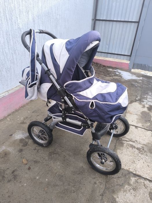 Коляска в хорошем состоянии