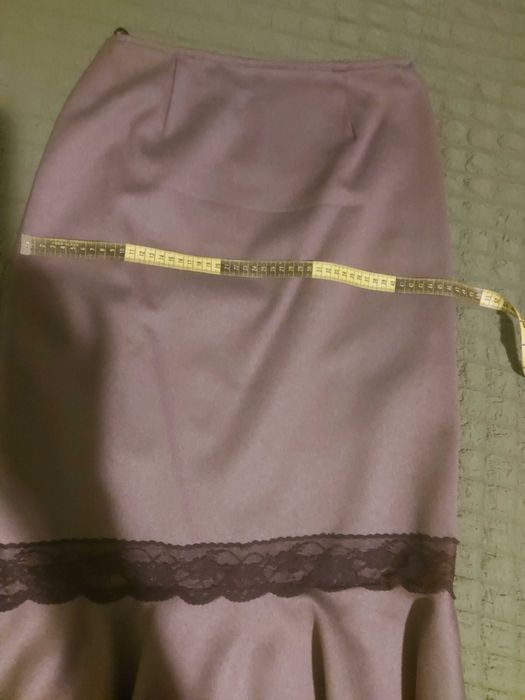 Две поли с волан