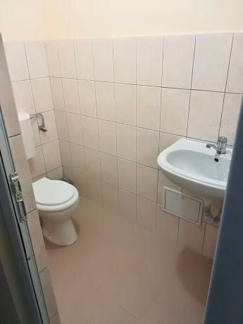 Închiriez spațiu comercial Florești
