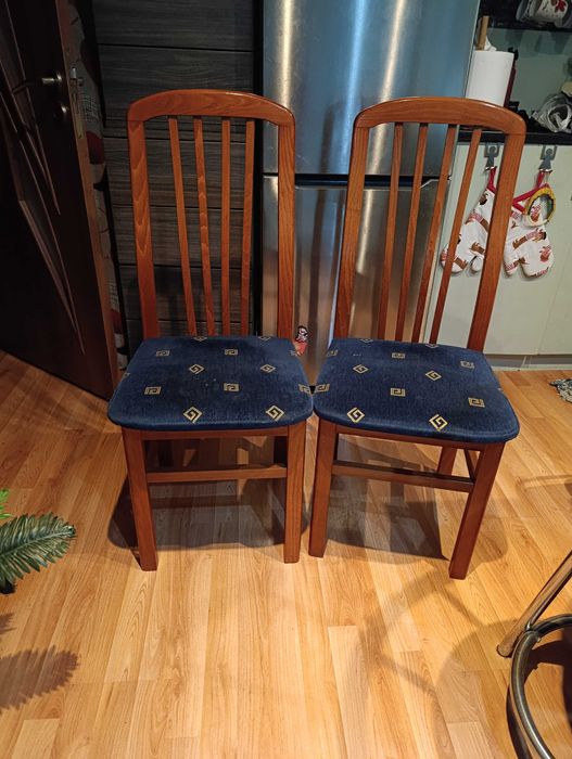 Запазени столове