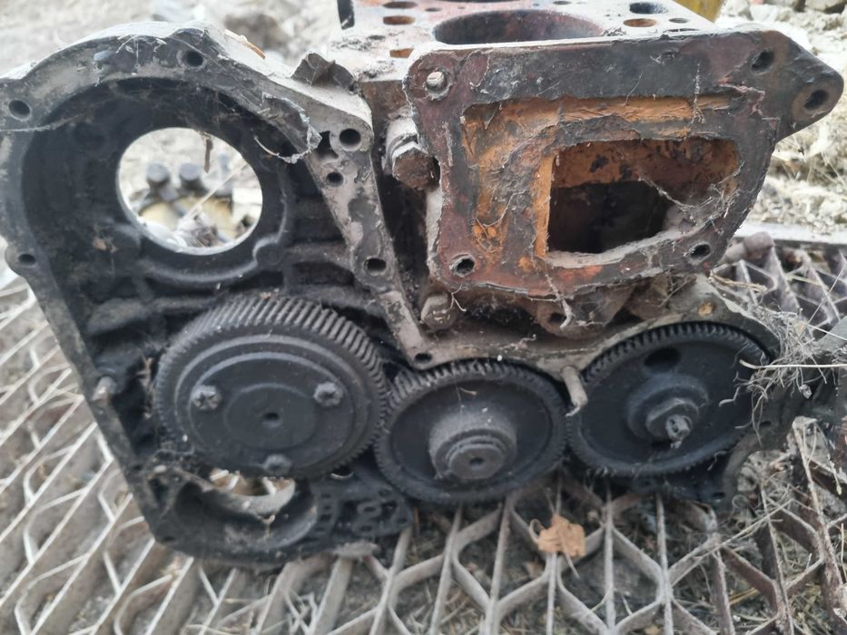 Motor Tractor Fiat sau Universal 445