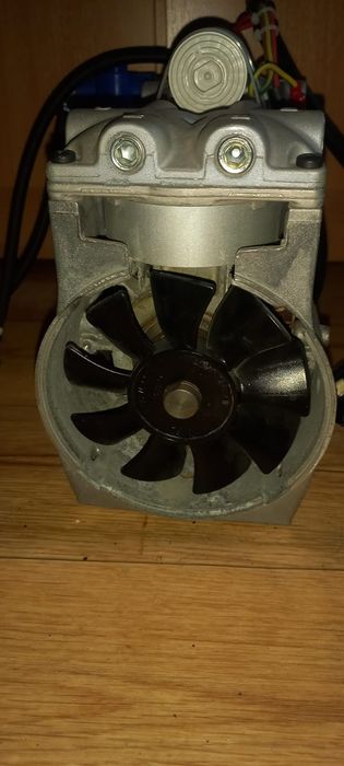 Компрессор Воздуха Томас На 220 Вольт. 2 Поршневой