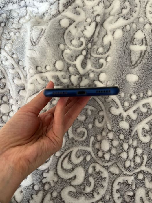 Продам Huawei Y6s