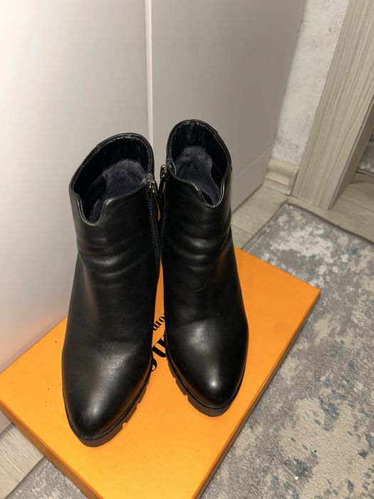 Продам ботильоны