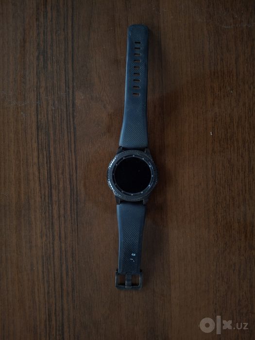 Часы samsung smart gear frontier s 3