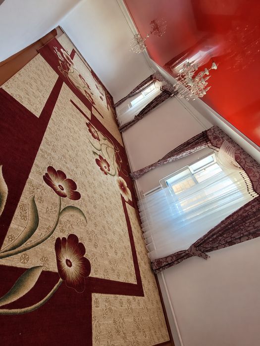 Продаю ковёр и шторы