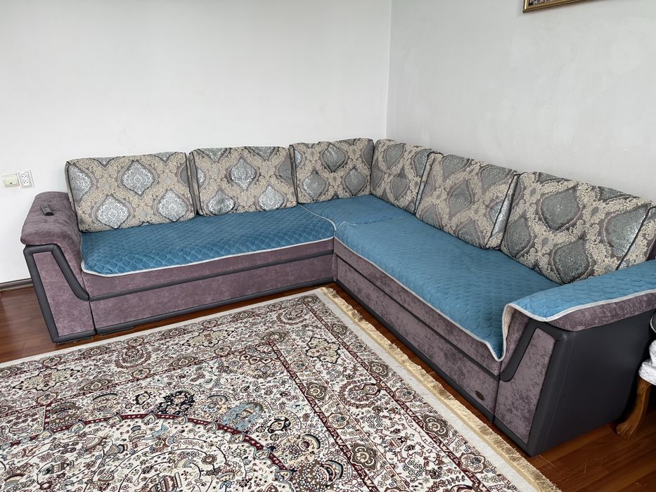 Продаем диван , в хорошем состоянии