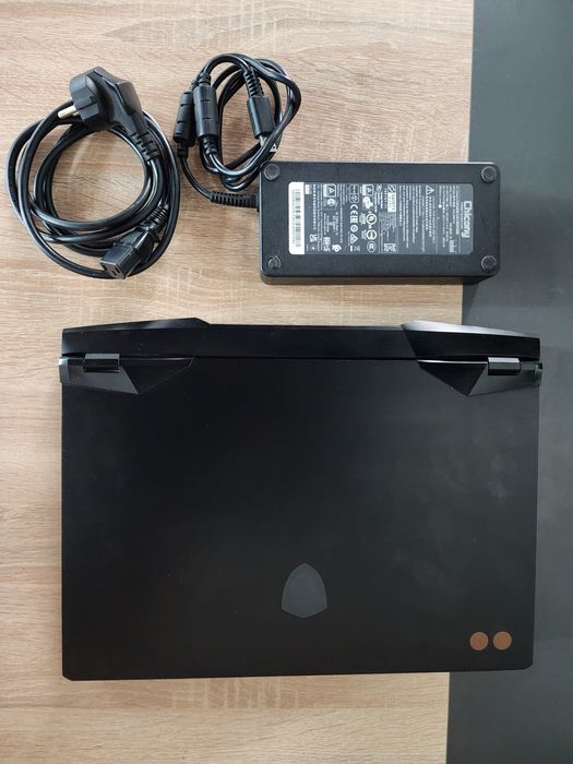 Noutbuk srochna sotiladi holat alo

Мо