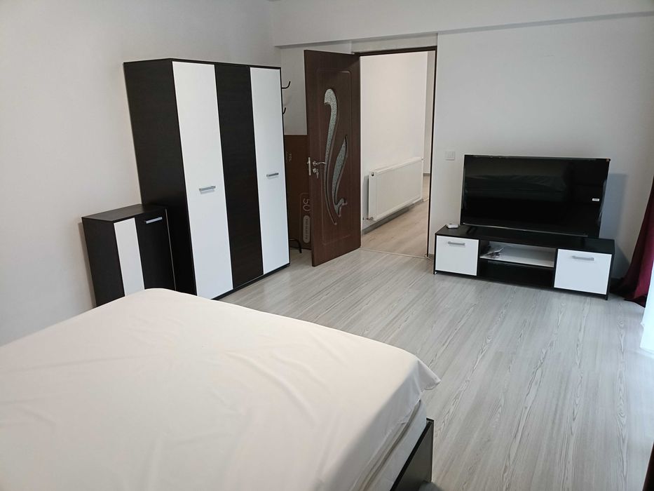 Proprietar - închiriez apartament cu doua camere