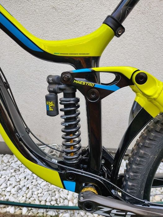 Giant glory advanced mountain bike