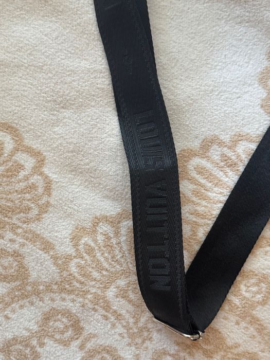 Чисто нова чанта през рамо